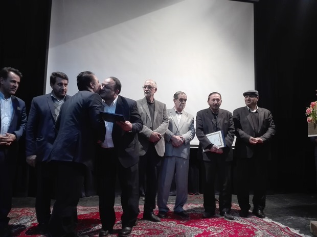 آیین تودیع و معارفه رئیس انجمن خوشنویسان اسلام آبادغرب+تصاویر 