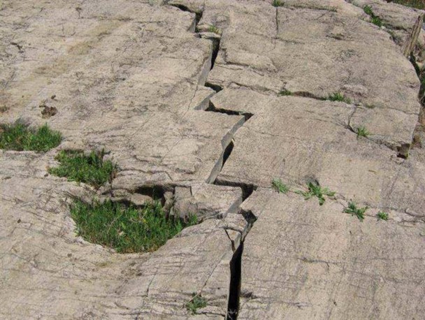 نگرانی زاگرس‌نشینان از پیش‌بینی‌ زلزله‌های شدید