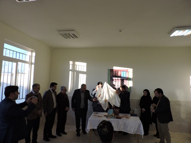 آئین رونمایی از دو کتاب در اسلام آبادغرب+ تصاویر