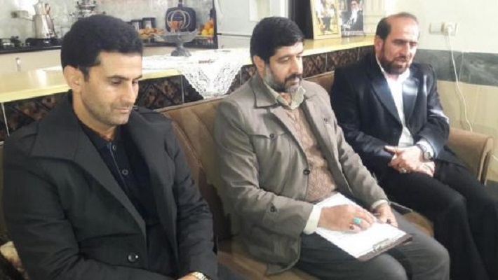 دیدار مسئولین با خانواده معظم شهداء در اسلام آبادغرب+تصایر