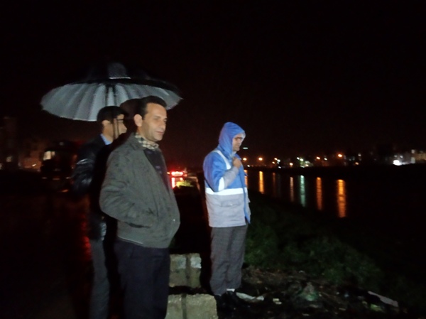 بازدید خبرنگاران و مدیریت ستاد بحران اسلام آبادغرب از مناطق در معرض سیل شهرستان