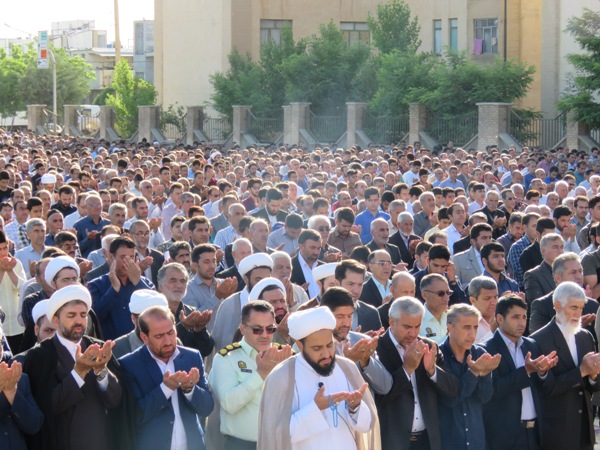 اقامه نماز پرشکوه عید سعید فطر در اسلام آبادغرب+تصاویر