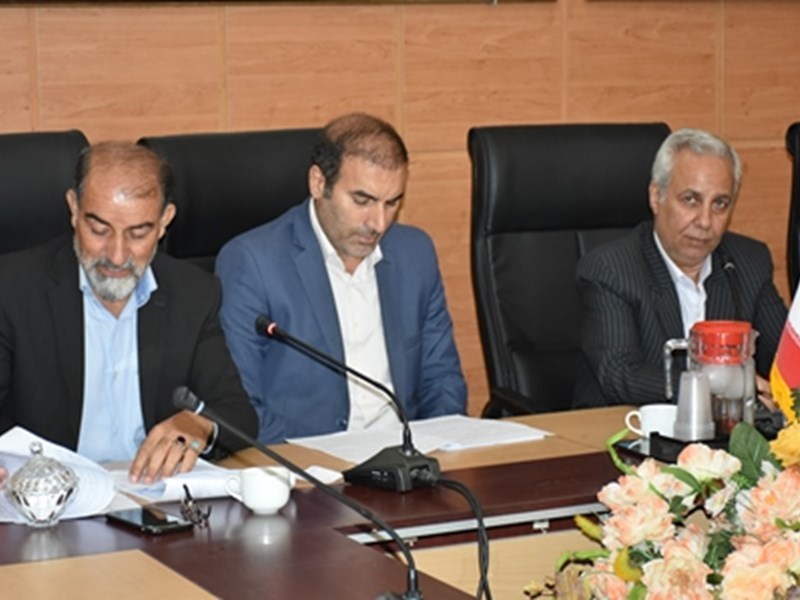 بررسي مشكلات تسهيلات 15 پروژه اشتغالزا در اسلام آبادغرب