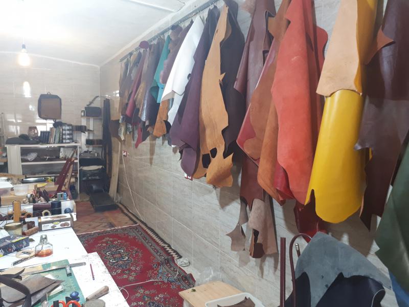 گلایه های هنرمندان وصنعتگران صنایع دستی اسلام آبادغرب از عدم حمایت مسئولین میراث فرهنگی