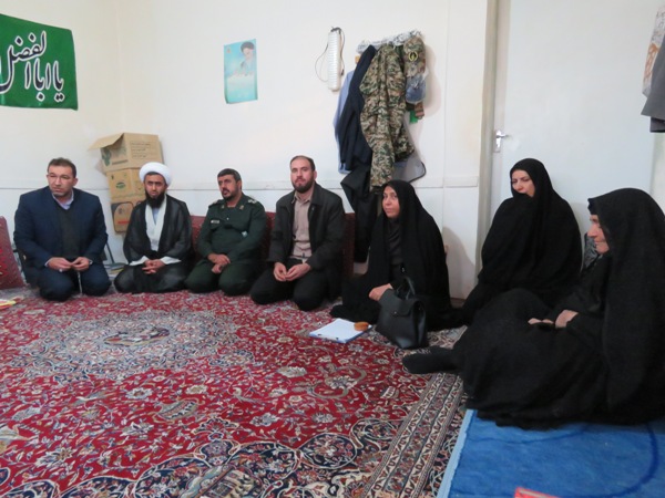 دیدار با خانواده معظم شهدا در اسلام آبادغرب+تصاویر دیدار با خانواده معظم شهدا در اسلام آبادغرب+تصاویر