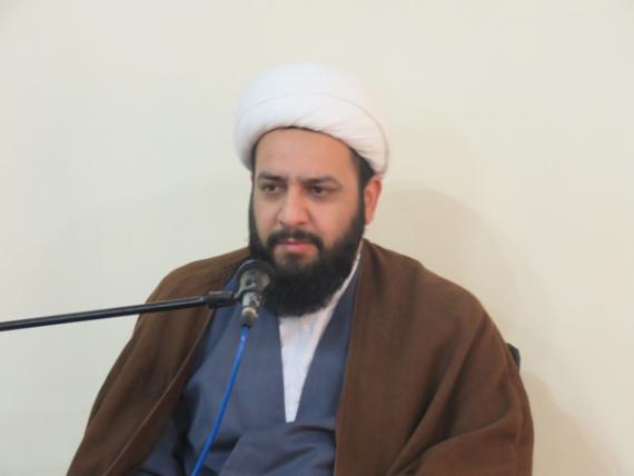 هنگام فتنه سطحی نگر نباشیم/ آنچه مهم است امنیت ملی، اتحاد و برادری ست