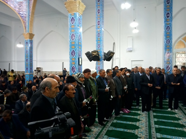 برگزاری آيين خون صلح در شهرستان اسلام آبادغرب+تصاویر