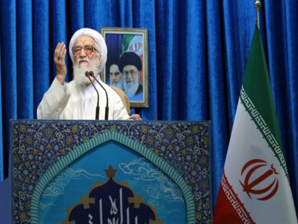 بنزین باید تدریجی گران می‌شد؛ بی‌تدبیری دولت فاجعه آفرید