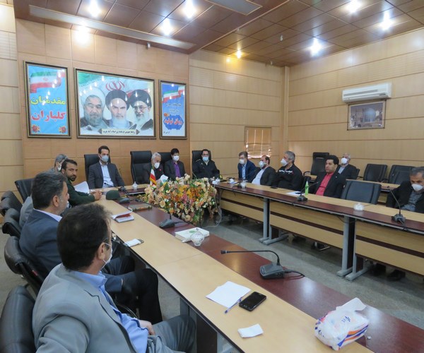 کلیه مراکز خرید و عرضه کننده کالاهای غیرضروری تا 15 فروردین تعطیل است/ تشدید نظارت ها بر اصناف عرضه مواد غذایی و بهداشتی شهرستان