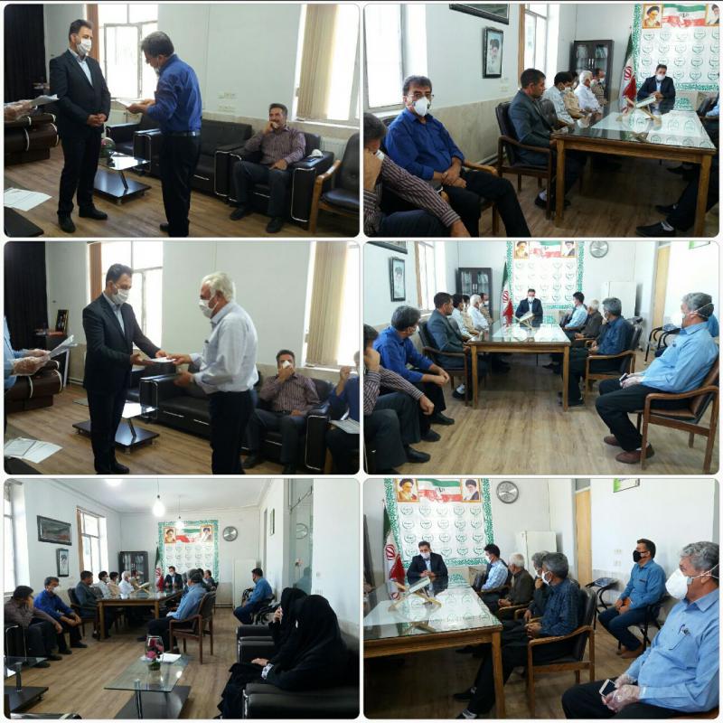  تقدیر از کشاورزان نمونه شهرستان اسلام آبادغرب تقدیر از کشاورزان نمونه شهرستان اسلام آبادغرب