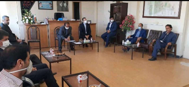 کمک ۲۰۰ میلیون ریالی توسط خیرین و هلال احمر شهرستان  به انجمن حمایت زندانیان اسلام آبادغرب