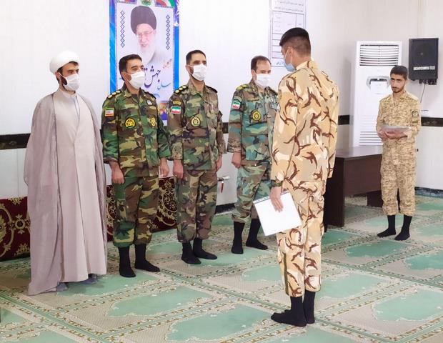 تقدیراز کارکنان نمونه تیپ ۱۸۱ زرهی اسلام آبادغرب+عکس