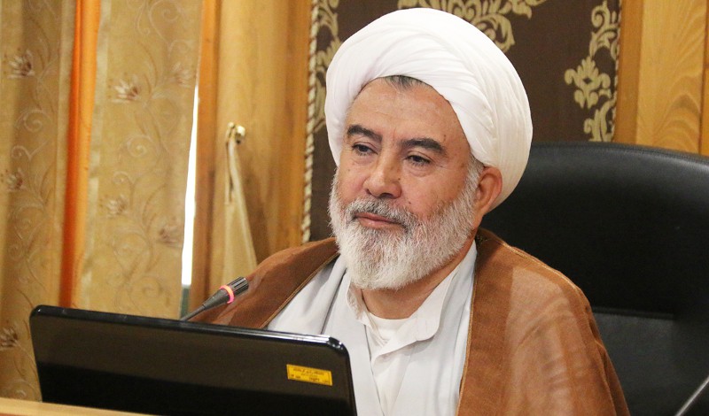  رئیس جمهور فرانسه با حمایت از اهانت کنندگان به پیامبر(ص) نشان داد بی ادب ترین انسان هاست/ تحریم کالاهای فرانسوی توسط مسلمانان غیرتمند