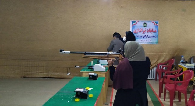 برگزاری مسابقه تیر اندازی همسران کارکنان تیپ ۱۸۱ زرهی در اسلام آبادغرب+تصاویر برگزاری مسابقه تیر اندازی همسران کارکنان تیپ ۱۸۱ زرهی در اسلام آبادغرب+تصاویر