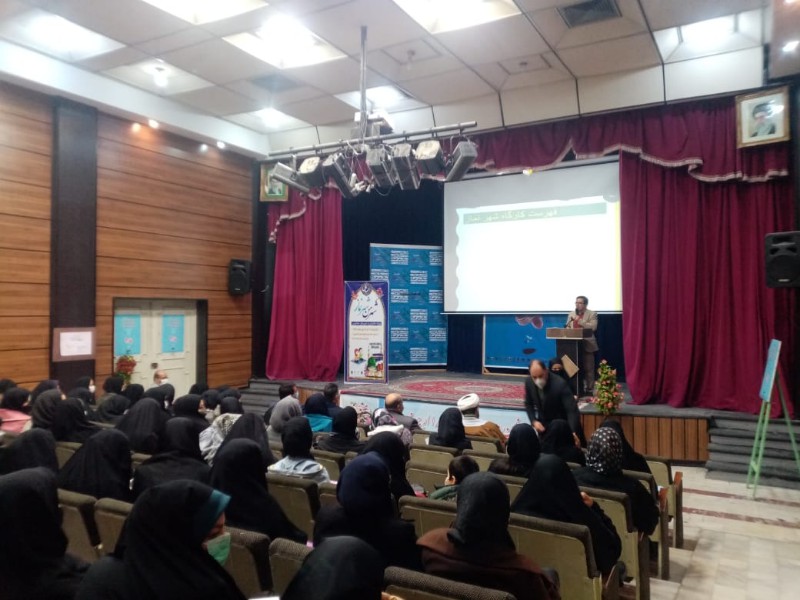 همایش شهر من شهر نماز در اسلام آبادغرب