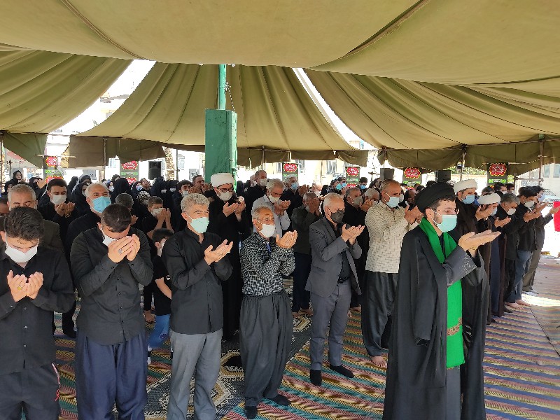 اقامه نماز ظهر عاشورا در اسلام آبادغرب