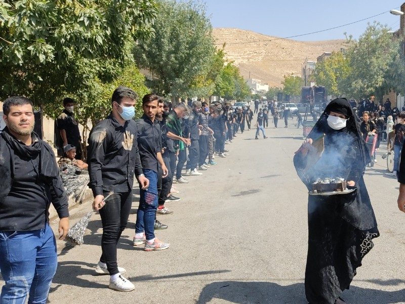 عزاداری عاشورای حسینی در اسلام آبادغرب+عکس و فیلم