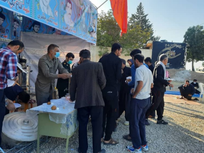 خدمت رسانی موکب شهید سلیمانی سپاه به زوار اربعین در حمیل