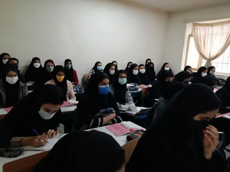 نارضایتی از کلاس های پرجمعیت و بی توجهی به سلامت دانش آموزان در اسلام آبادغرب