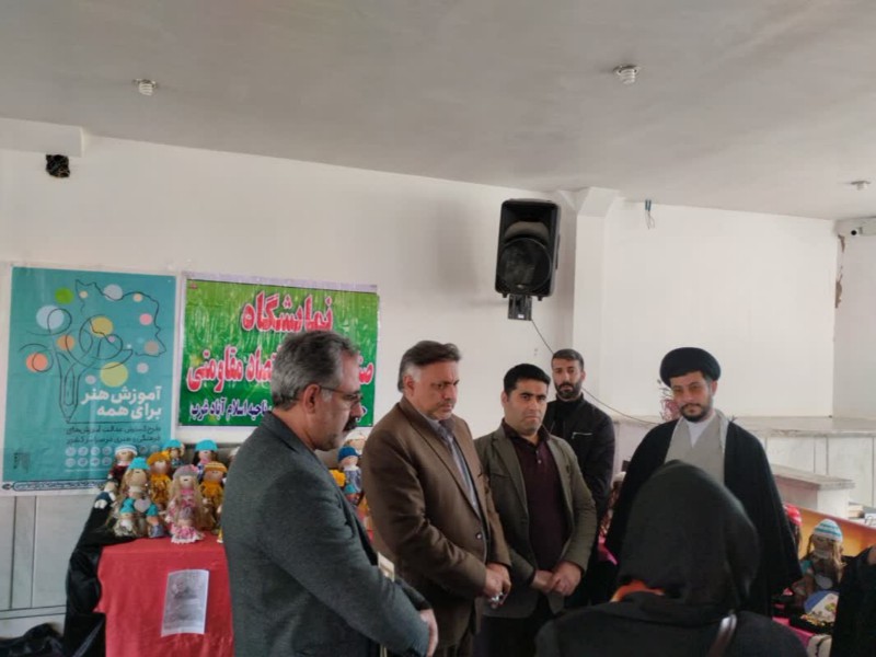 برگزاری نمایشگاه آثار هنرجویان طرح هنر رایگان در اسلام آبادغرب