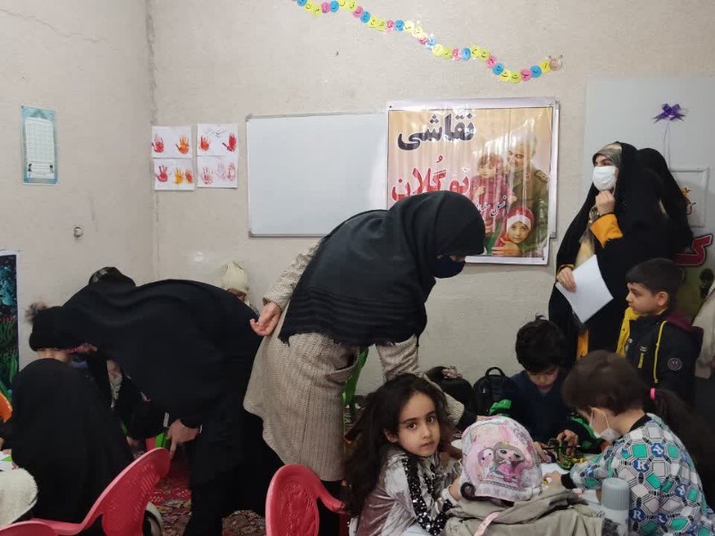 مسابقه نقاشی نوگلان فاطمی مکتب سلیمانی در اسلام آبادغرب