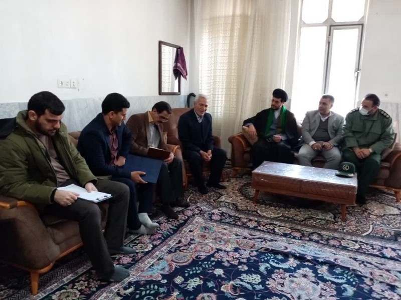 دیدار مسئولین اسلام‌آبادغرب با خانواده معظم جانبازان و ایثارگران شهرستان+تصاویر