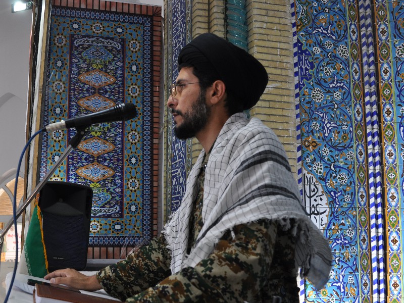 قوه قضائیه با آشوبگران برخورد قاطع نماید/ دفاع مقدس یک جنگ احزاب بود