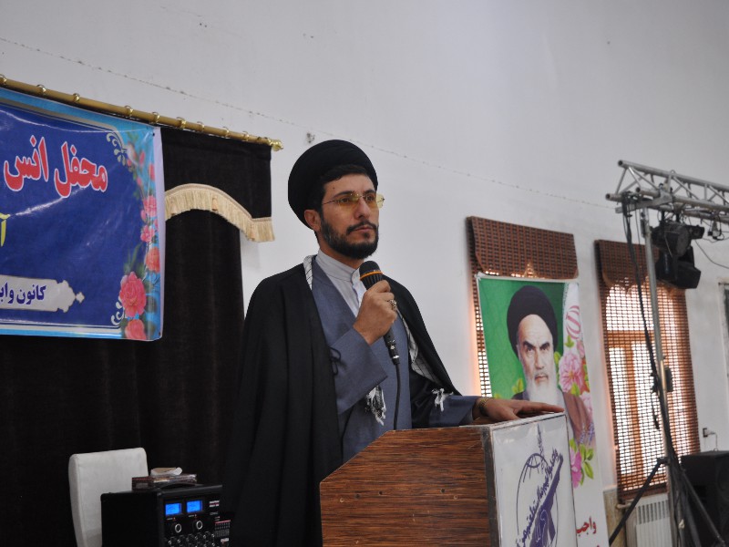 استقلال و آزادی امروز کشور مدیون ایستادگی مردم است/مجاهدت بانوان خانواده پیشکسوتان قابل تحسین است