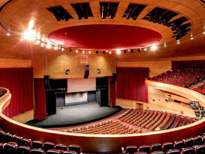 بازی بزرگان در صحنه نمایش/ درخشش تئاتری ها ادامه دارد