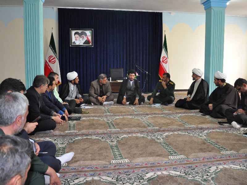 جلسه برنامه‌ریزی جشن‌های قربان تا غدیر در اسلام‌آبادغرب