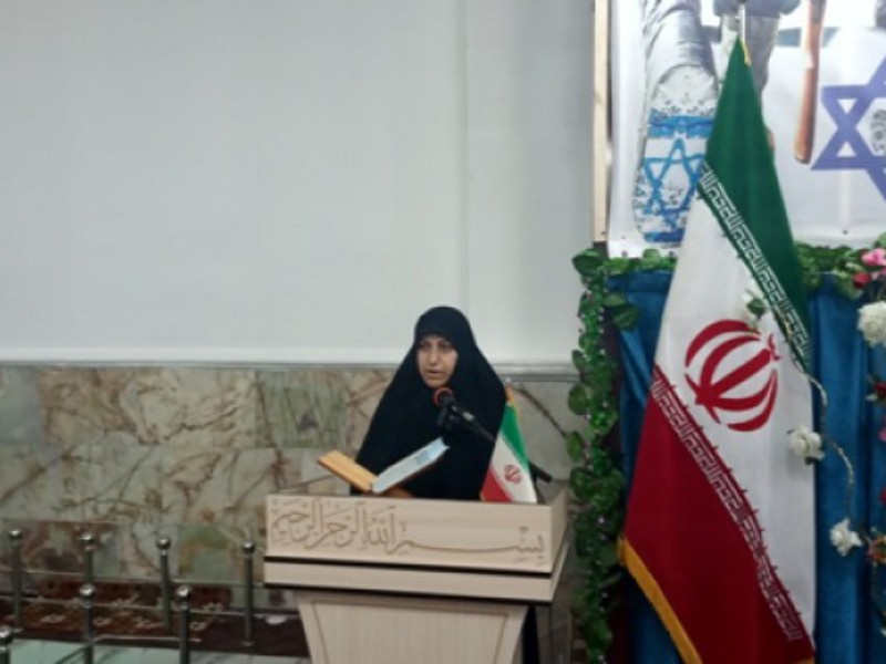 زینب(س) پرچم‌دار امربه معروف ونهی از منکر در کربلاست/بانوان غیور کردنشین در دفاع از کیان و شرافت خویش تبر غیرت را بر سر شیاطین روزگار فرود می‌آورند