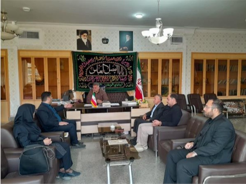 با روحیه جهادی در راستای تبیین عملکرد نظام اسلامی گام های بیشتری برداشته شود