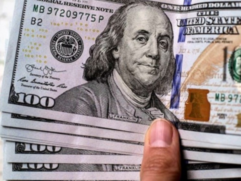 ریزش قیمت دلار با اعلام واریز پول بلوکه شده به حساب بانکهای ایرانی ریزش قیمت دلار با اعلام واریز پول بلوکه شده به حساب بانکهای ایرانی