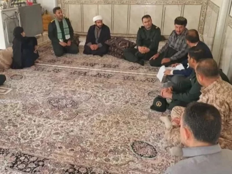 دیدار فرمانده سپاه دالاهو با اهل سنت شهرستان