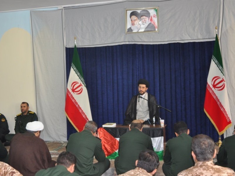 دیدار بسیجیان با امام جمعه اسلام‌آبادغرب+تصاویر