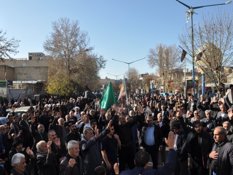 مراسم عزاداری شهادت حضرت زهرا(س) در اسلامآبادغرب+تصاویر مراسم عزاداری شهادت حضرت زهرا(س) در اسلامآبادغرب+تصاویر