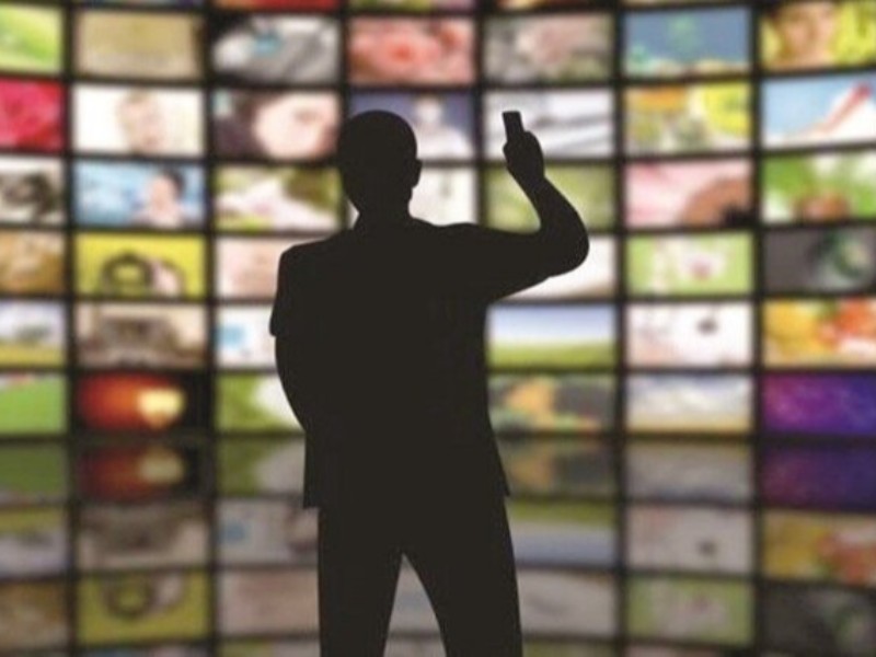 فیلم های سینمایی پنجم فروردین تلویزیون: از عروس فراری تا مصلحت فیلم های سینمایی پنجم فروردین تلویزیون: از عروس فراری تا مصلحت