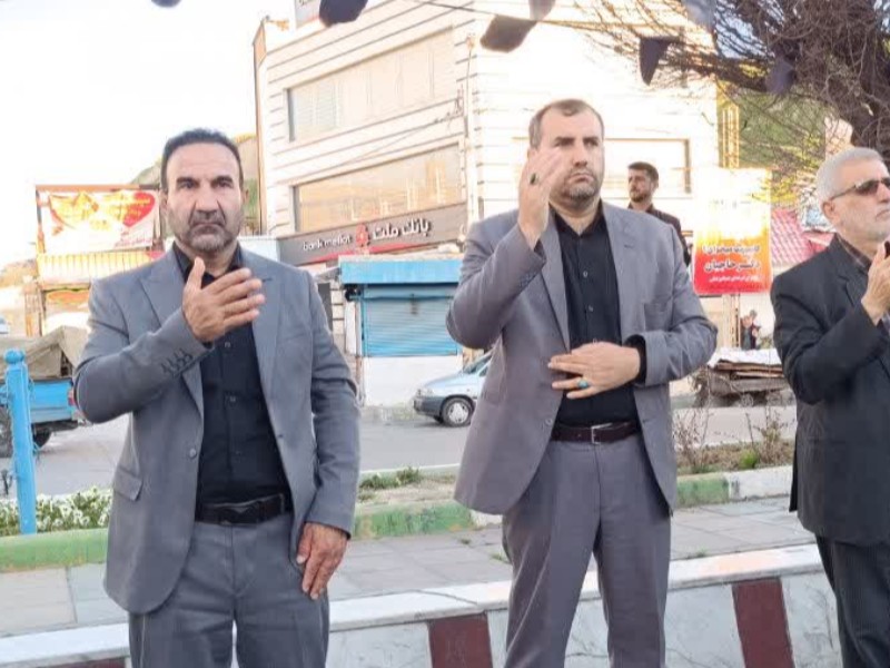 اجتماع بزرگ علویون همزمان با سالروز شهادت امام علی(ع) عصر امروز، ۱۳ فروردین درشهرستان اسلام آباد غرب برگزار شد اجتماع بزرگ علویون همزمان با سالروز شهادت امام علی(ع) عصر امروز، ۱۳ فروردین درشهرستان اسلام آباد غرب برگزار شد