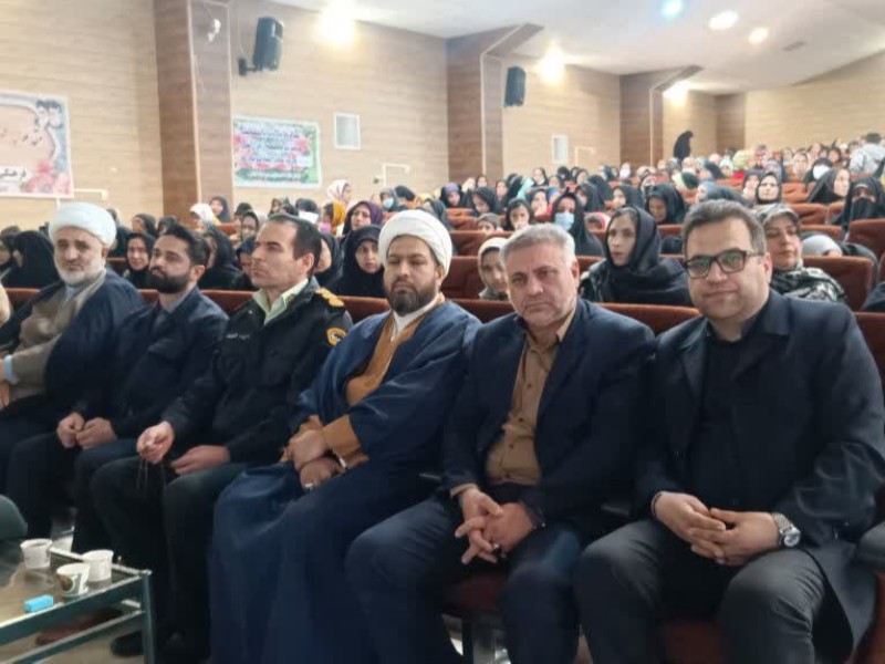 جشن ولادت حضرت زهرا در اسلام‌آبادغرب برگزار شد