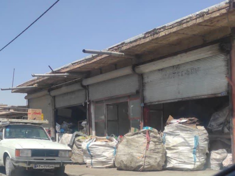 ضایعات‌فروشان اسلام‌آبادی در انتظار تحقق وعده‌ها