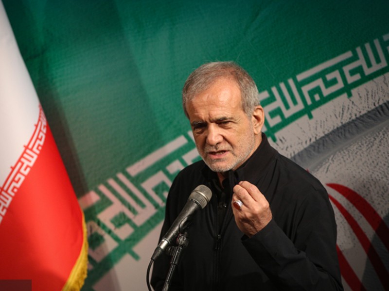 دست دشمن قلدر و قدّار را کوتاه می‌کنیم