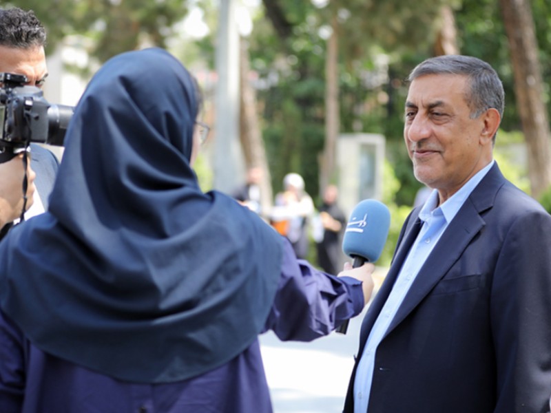 بیشتر مردم دغدغه معیشت دارند نه سیاست/اهلسنت و زنان در مدیریت کردستان فعالند بیشتر مردم دغدغه معیشت دارند نه سیاست/اهلسنت و زنان در مدیریت کردستان فعالند