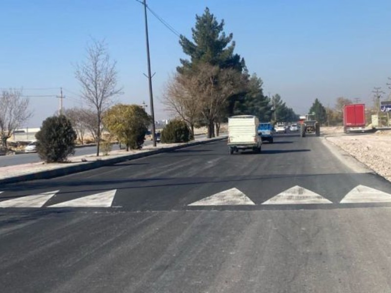 نصب سرعتکاههای استاندارد در بلوار شهید فتاحی اسلامآبادغرب نصب سرعتکاههای استاندارد در بلوار شهید فتاحی اسلامآبادغرب