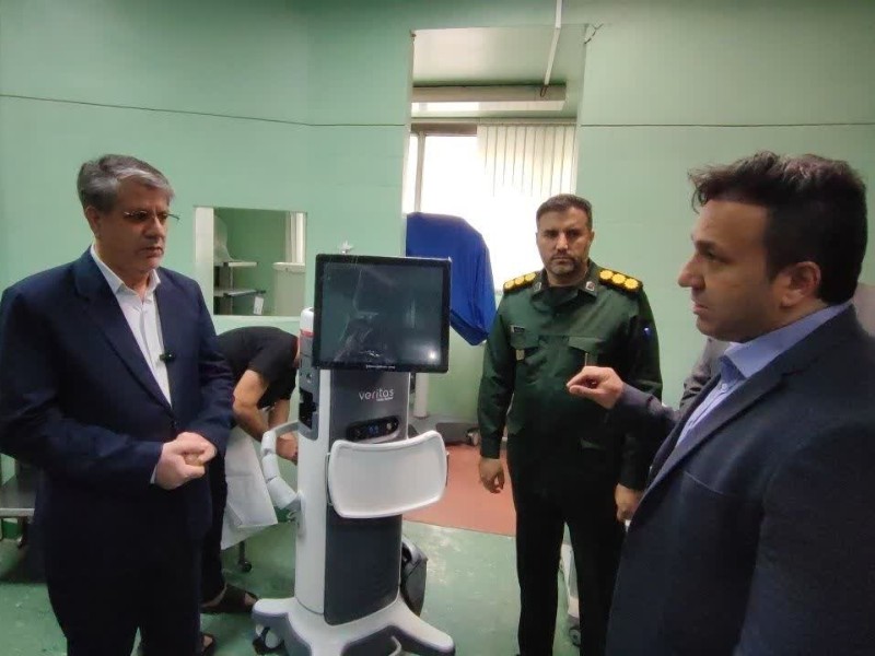 راهاندازی دستگاه پیشرفته فیکو ویترکتومی در بیمارستان اسلامآبادغرب راهاندازی دستگاه پیشرفته فیکو ویترکتومی در بیمارستان اسلامآبادغرب